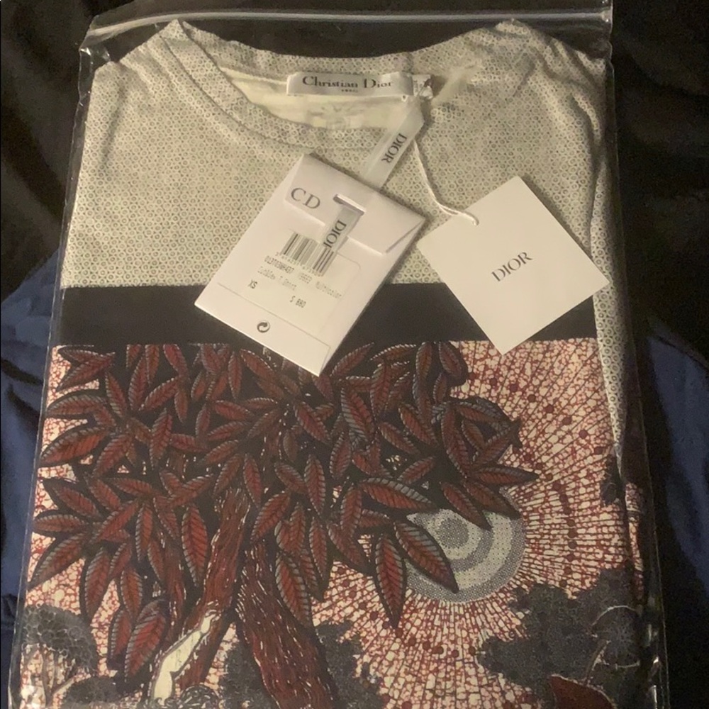 Men’s Dior T-shirt size X-small